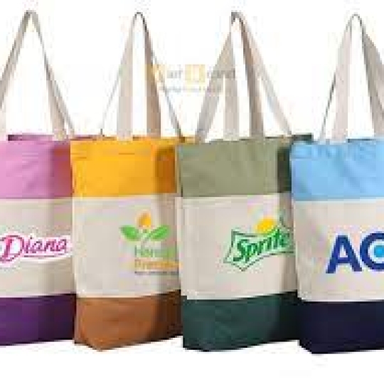 Túi vải ToTe tặng kèm 